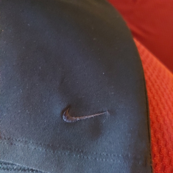 Women's Black Nike Dry Fit Short 3.5" with large side zip pocket Size M - Picture 6 of 6